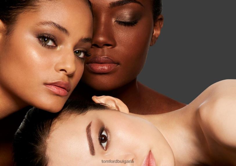 унисекс красота цвят на очите четворка 03 голо потапяне TOM FORD B880D1738