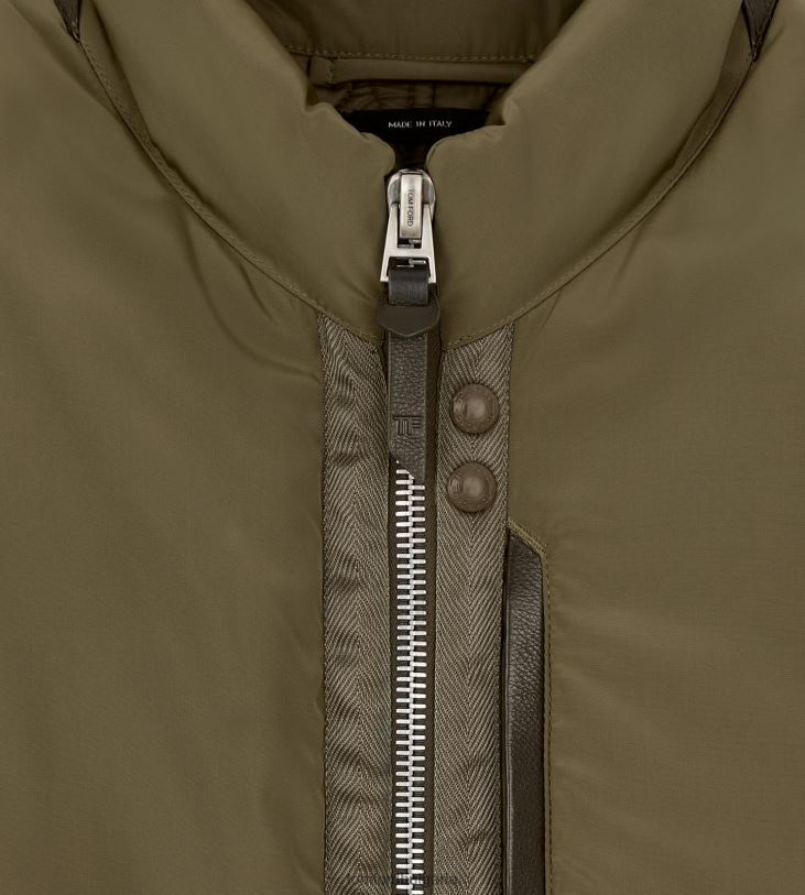 мъже облекло жилетка с ватирана подплата микро бряст TOM FORD B880D82